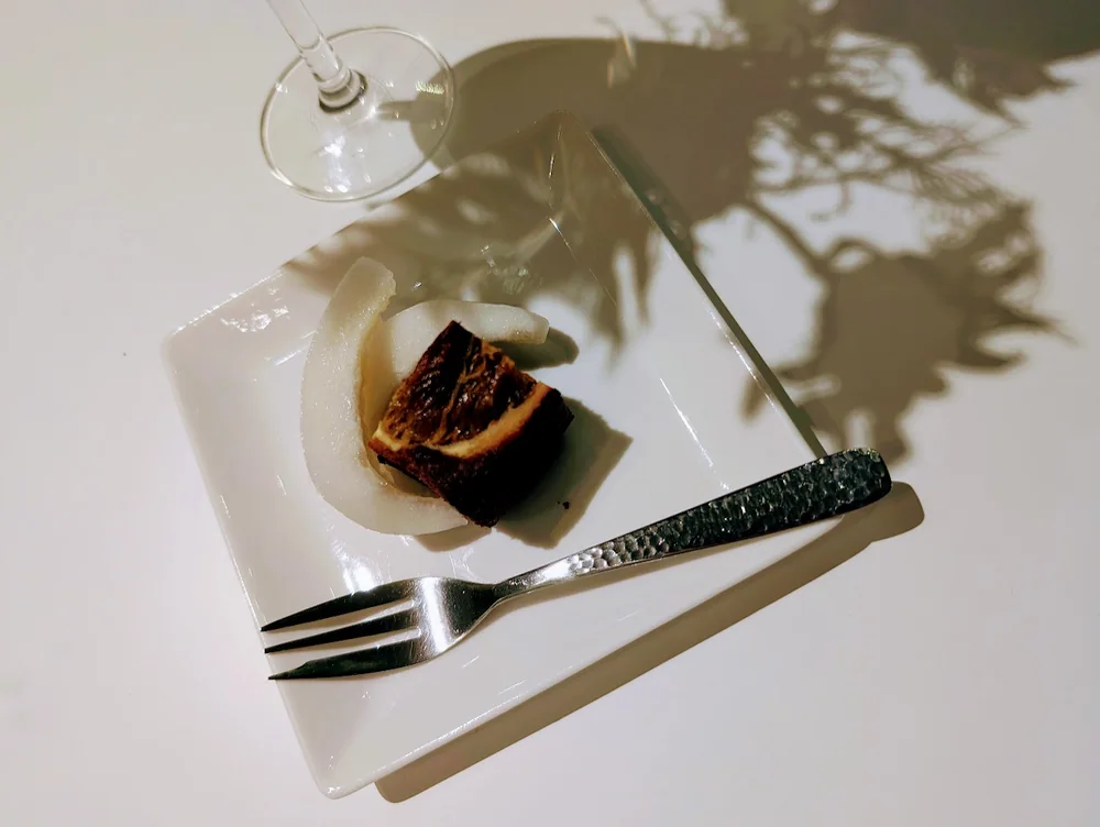 オレンジとチョコレートのケーキと有機白メロン